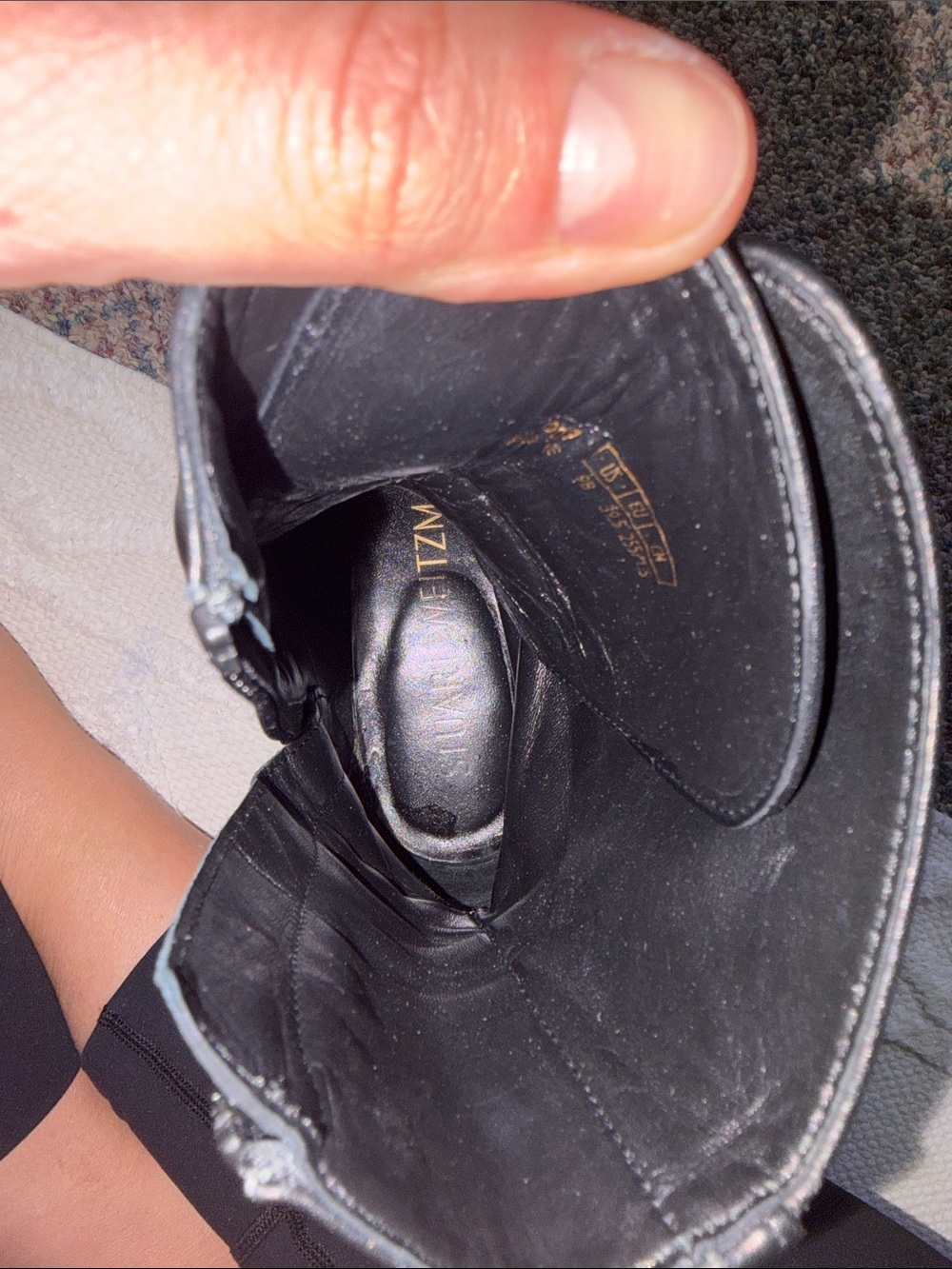 EUC Stuart Weitzman Bedford Loveknot Bootie in Black Size 9 - Picture 11 of 11